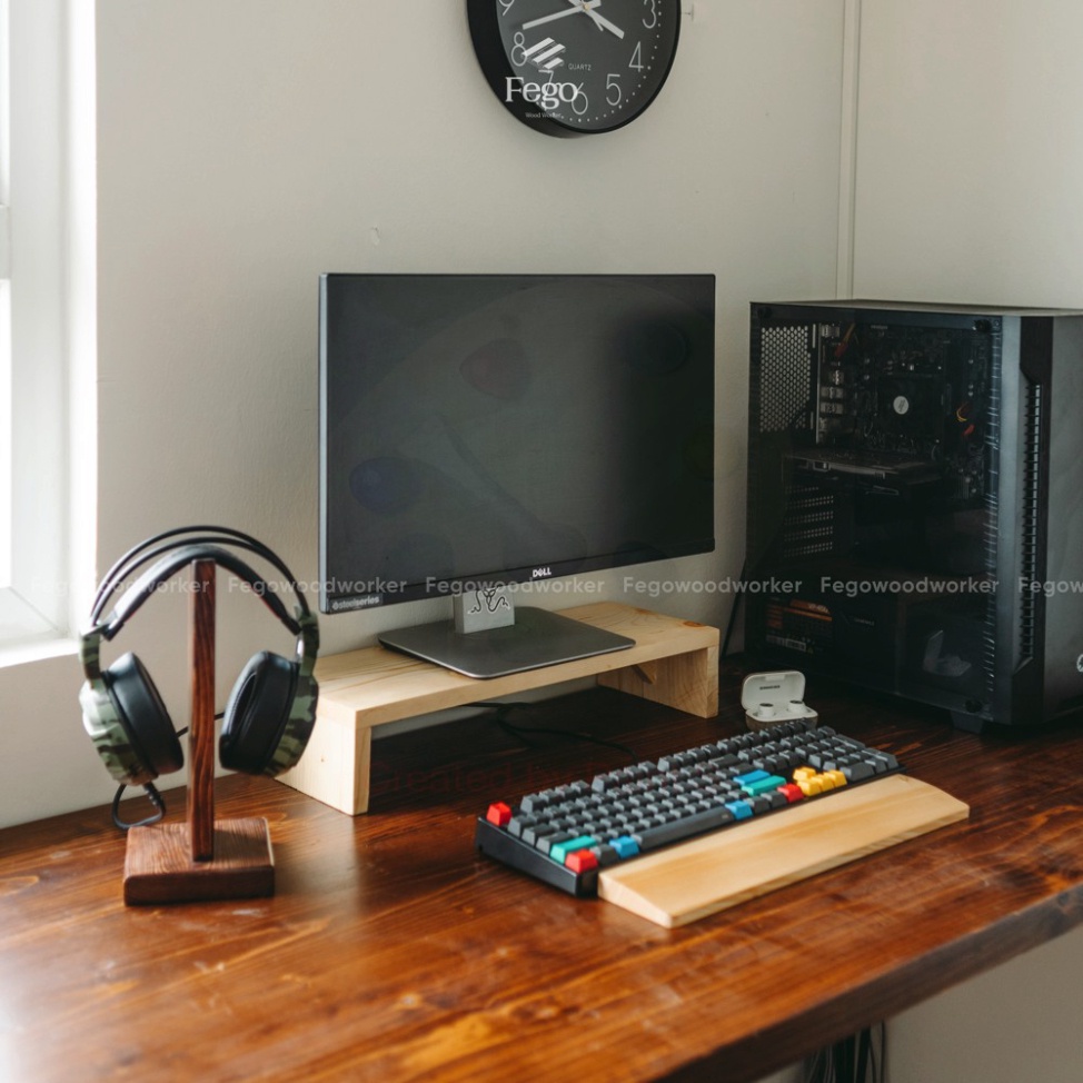 Giá treo tai nghe chất liệu gỗ thông tự nhiên / Headphone Stand chụp tai thân gỗ