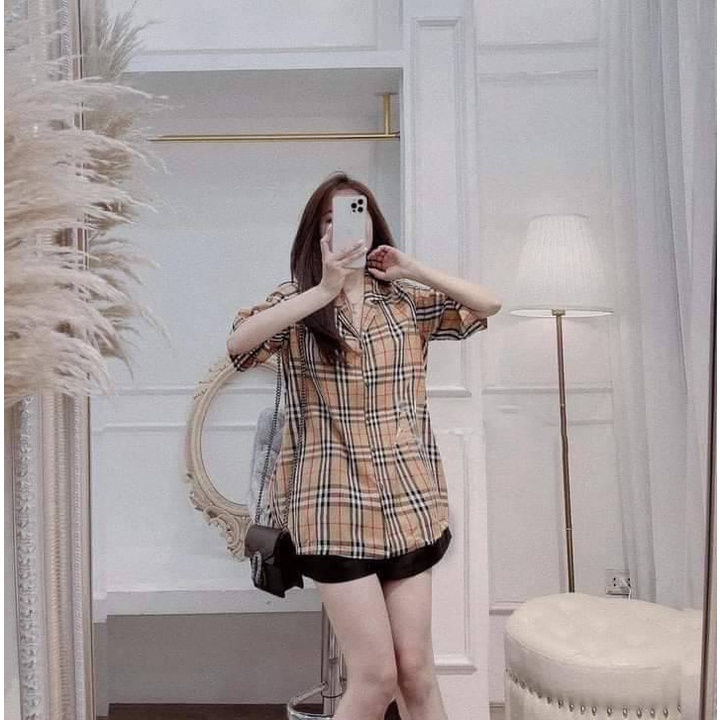 Sơ mi kẻ bbr đang làm mưa làm gió