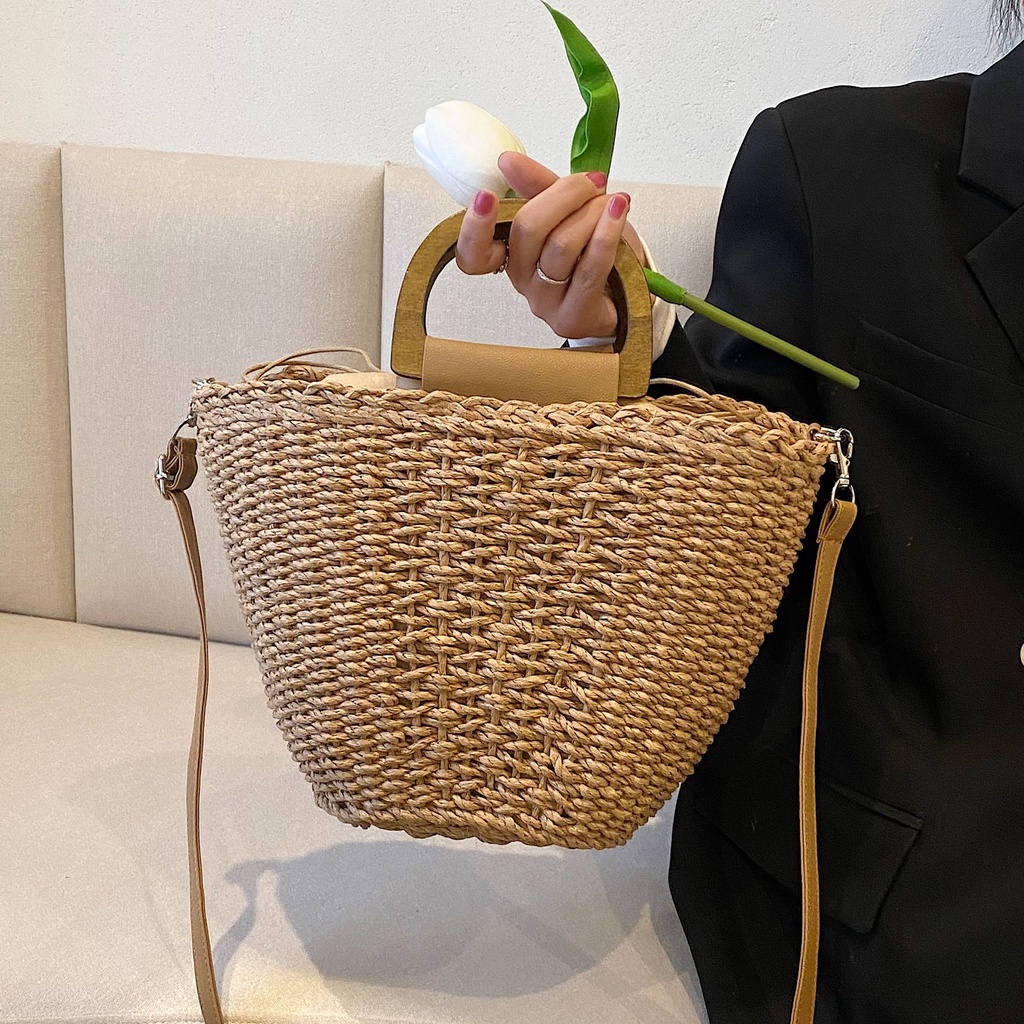 Túi cói xô Bucket quai gỗ lép cầm tay - đeo chéo đeo vai (New Arrial)