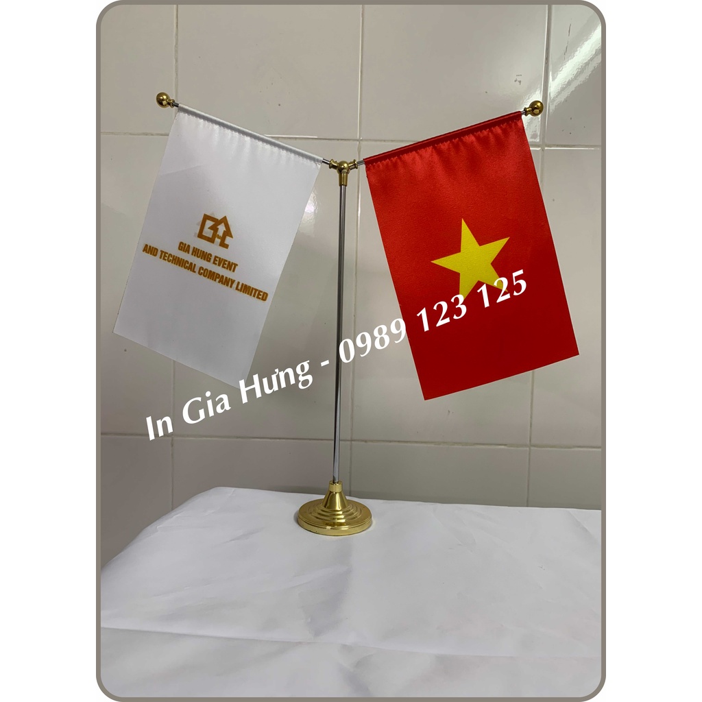 Bộ Cờ Để Bàn Việt Nam -  Công Ty Chữ Y Cán Kim Loại( Cờ Công Ty In Theo Yêu Cầu)