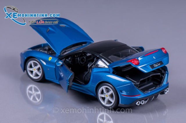 Xe Mô Hình Ferrari California T 1:18 Close Top Bburago (Xanh)