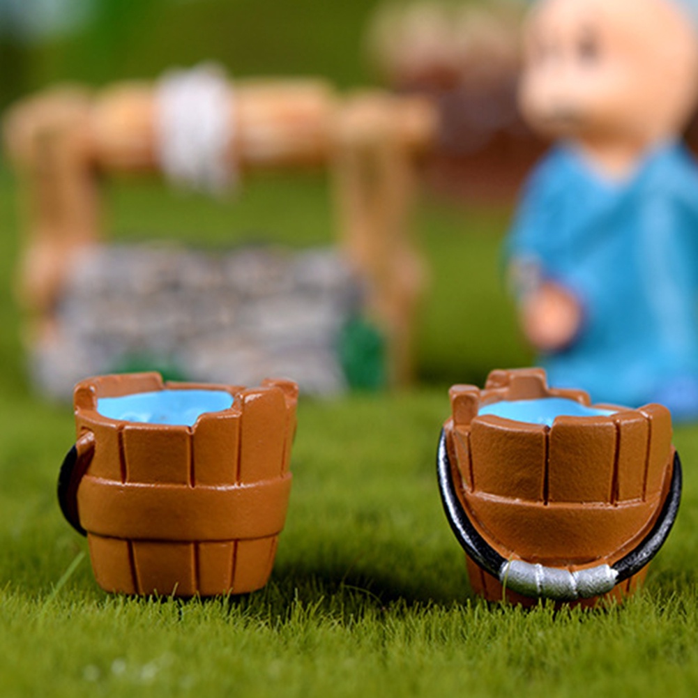 Mô hình bình rượu mini bằng nhựa resin xinh xắn trang trí sân vườn