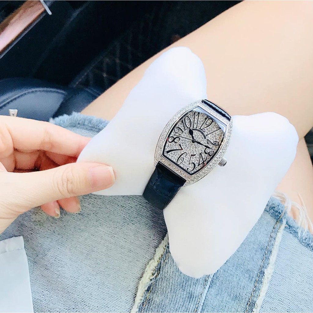 Đồng hồ nữ chính hãng Christian Van Sant - máy quartz pin - Kính khoáng - Dây da