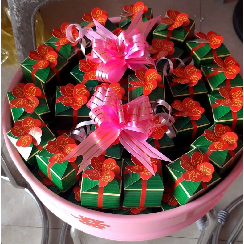 Hộp bánh phu thê 100c