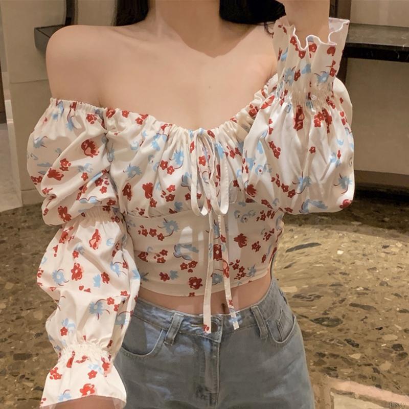 Áo croptop tay phồng cổ vuông form ôm in họa tiết hoa phong cách Hàn quốc