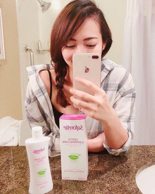 Dung dịch vệ sinh phụ nữ Saforelle Pháp 100ml chăm sóc da dịu nhẹ