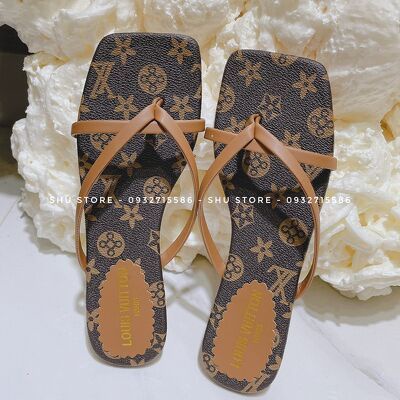 DÉP KẸP NỮ THỜI TRANG XINH XẮN QUAI NGANG CHỮ A HÌNH HOA MŨI VUÔNG SHU STORE