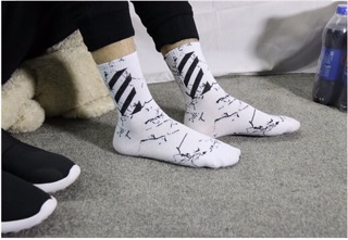 Tắt ngắn off white