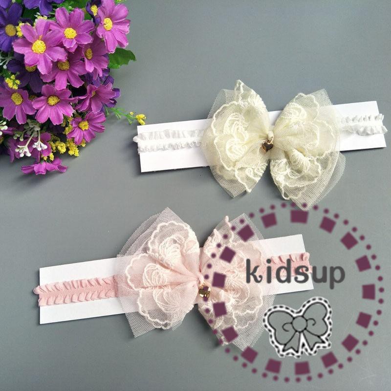 Băng đô dành cho bé gái tập đi gắn hoa