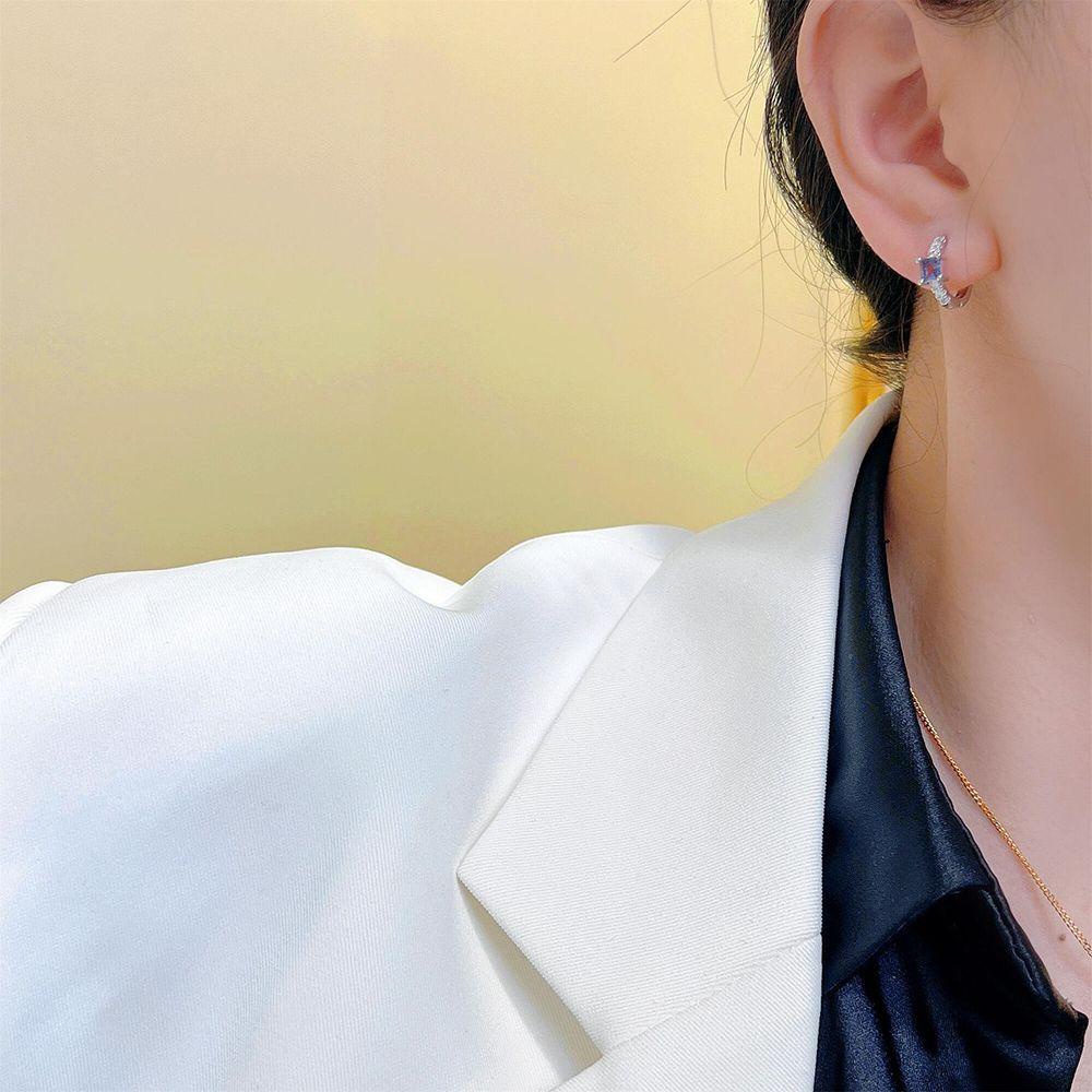 Khuyên Tai Hình Vuông Bằng Đồng Phong Cách Hàn Quốc Sang Trọng Cho Nữ
