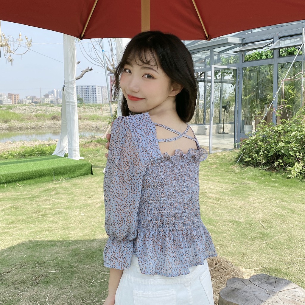 [Mã FAMAYWA giảm 10K đơn 50K] Áo Kiểu Cổ Vuông In Hoa Thiết Kế Quyến Rũ Dành Cho Nữ | BigBuy360 - bigbuy360.vn