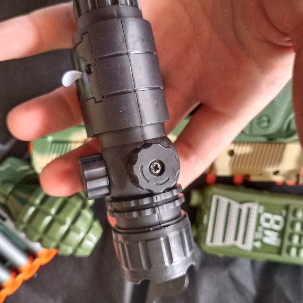 Đồ Chơi nhựa giả làm bộ đội loại sug laze kéo cò kèm 5 hít 1869