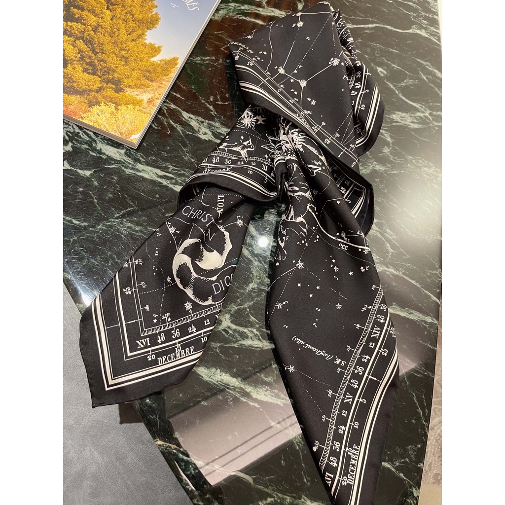 Khăn Quàng Cổ Vuông Bằng Lụa In Họa Tiết Cung Hoàng Đạo Thời Trang 2022 Cho Nữ