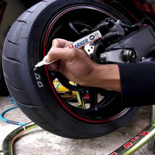 Bút sơn viết không phai trên nhiều bề mặt vật liệu Artline EK-400XF