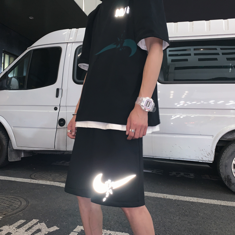 Quần đùi thể thao dáng rộng phản quang phong cách Hàn Quốc dành cho nam giới