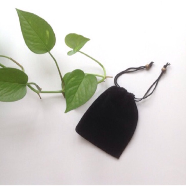 Túi vải nhung dày 9cm * 12cm dây rút đựng nữ trang, mỹ phẩm, quà tặng