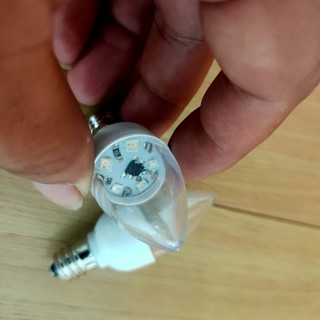 Bóng Đèn Led Hình Ngọn Nến E12 điện 220w