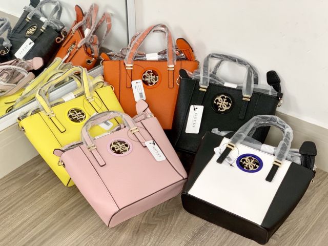 TÚI XÁCH NỮ có dây đeo chéo GUESS Xuất xịn chuân Auth