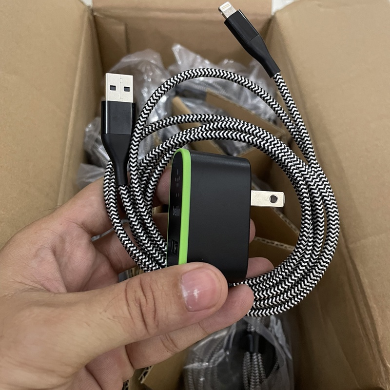 Bộ cốc và cáp sạc 1 cổng Belkin F8J052 max 10.5W dây iPH dài 2m bọc dù cực chắc - chuẩn MFI Nhất Tín Computer