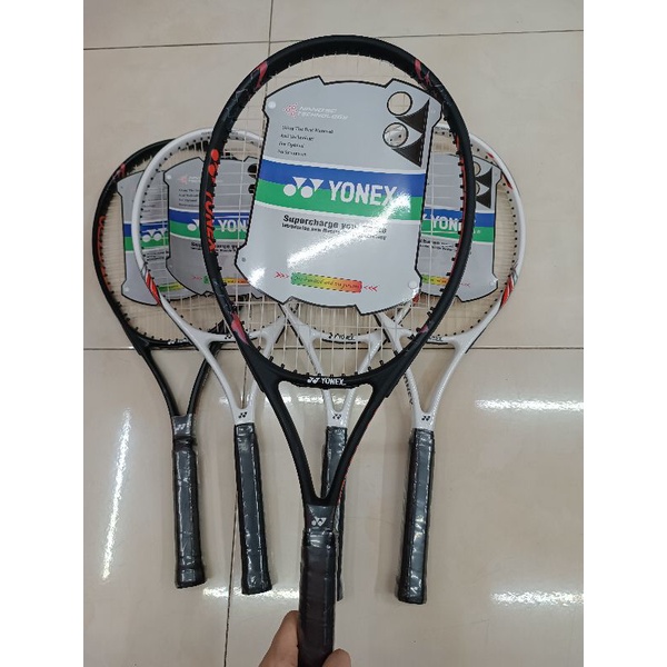 Vợt tennis trẻ em tập luyện