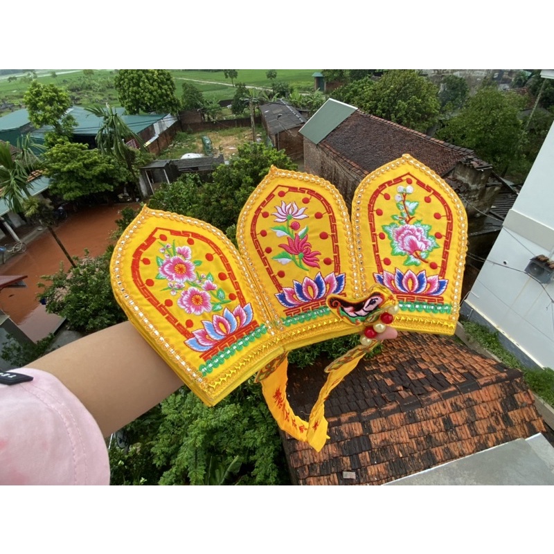 MŨ LIÊN HOA DÀNH CHO SƯ THẦY VÀ CÁC PHẬT TỬ ĐI LỄ VÀ CÚNG GIƯỜNG