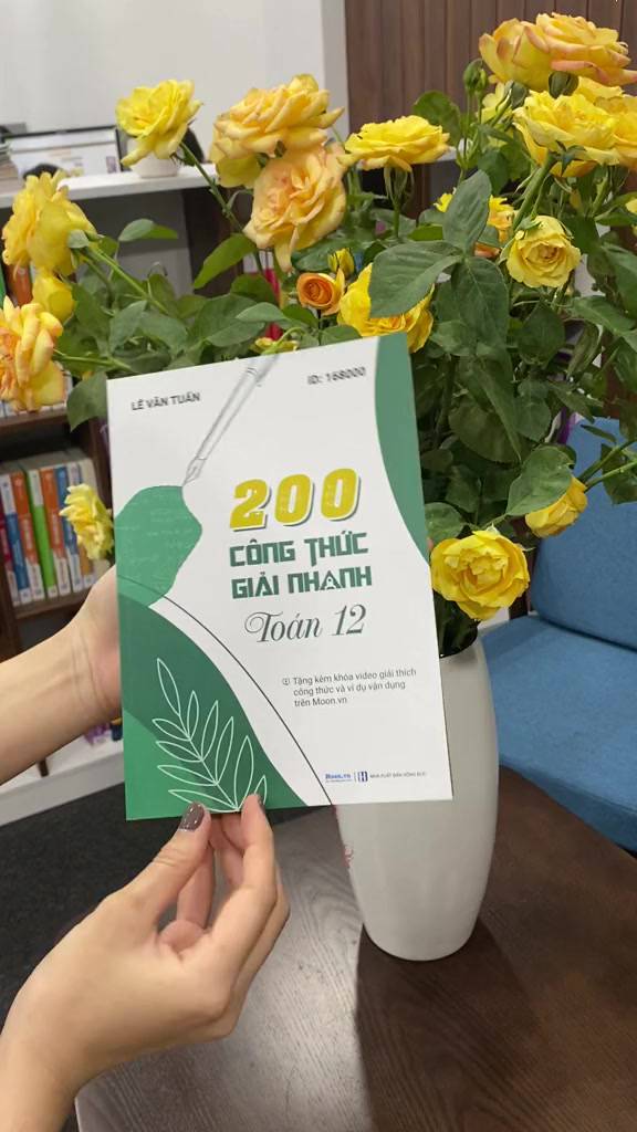 Sách - 200 công thức giải nhanh Toán 12 | BigBuy360 - bigbuy360.vn