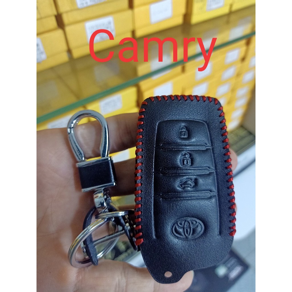 Ốp chìa khóa ô tô Toyota Camry, Fortuner vân Cacbon hoạc Da cao cấp