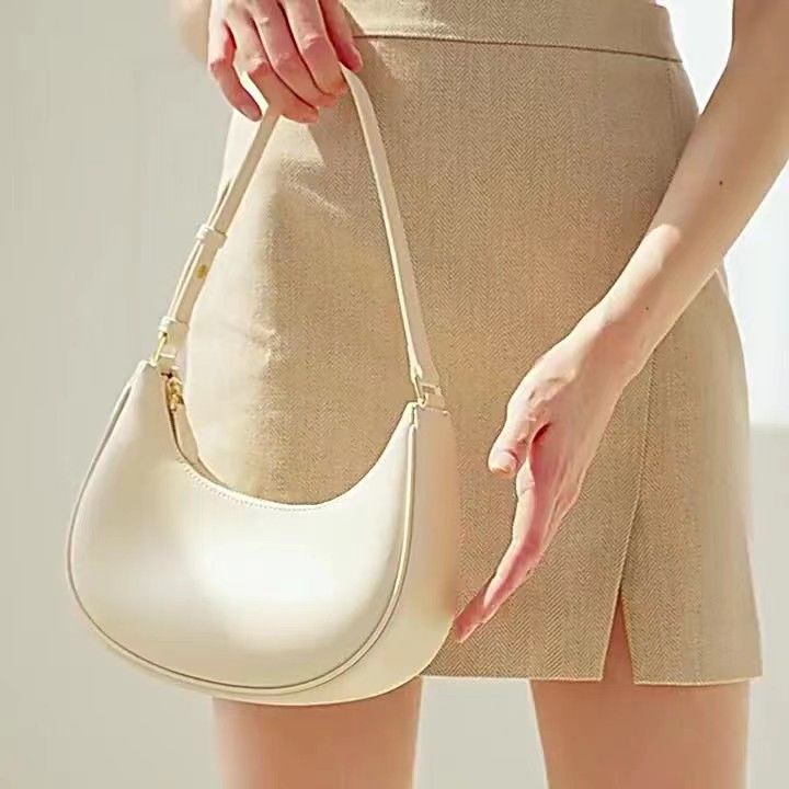 Underarm bag women's summer shoulder crossbody niche design baguette bag 202 February teeth ins women's bag advanced HJ0L