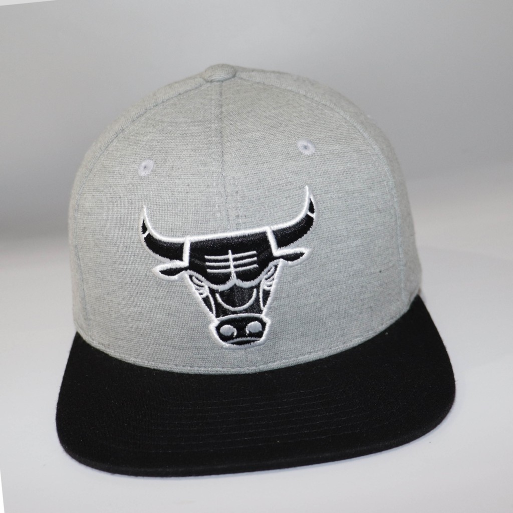 Nón NHS Snapback Bulls Xám Ngầu BULL011.