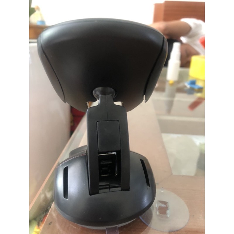 Giá đỡ điện thoại ô tô, kẹp điện thoại ô tô xoay 360 độ tiện lợi | BigBuy360 - bigbuy360.vn