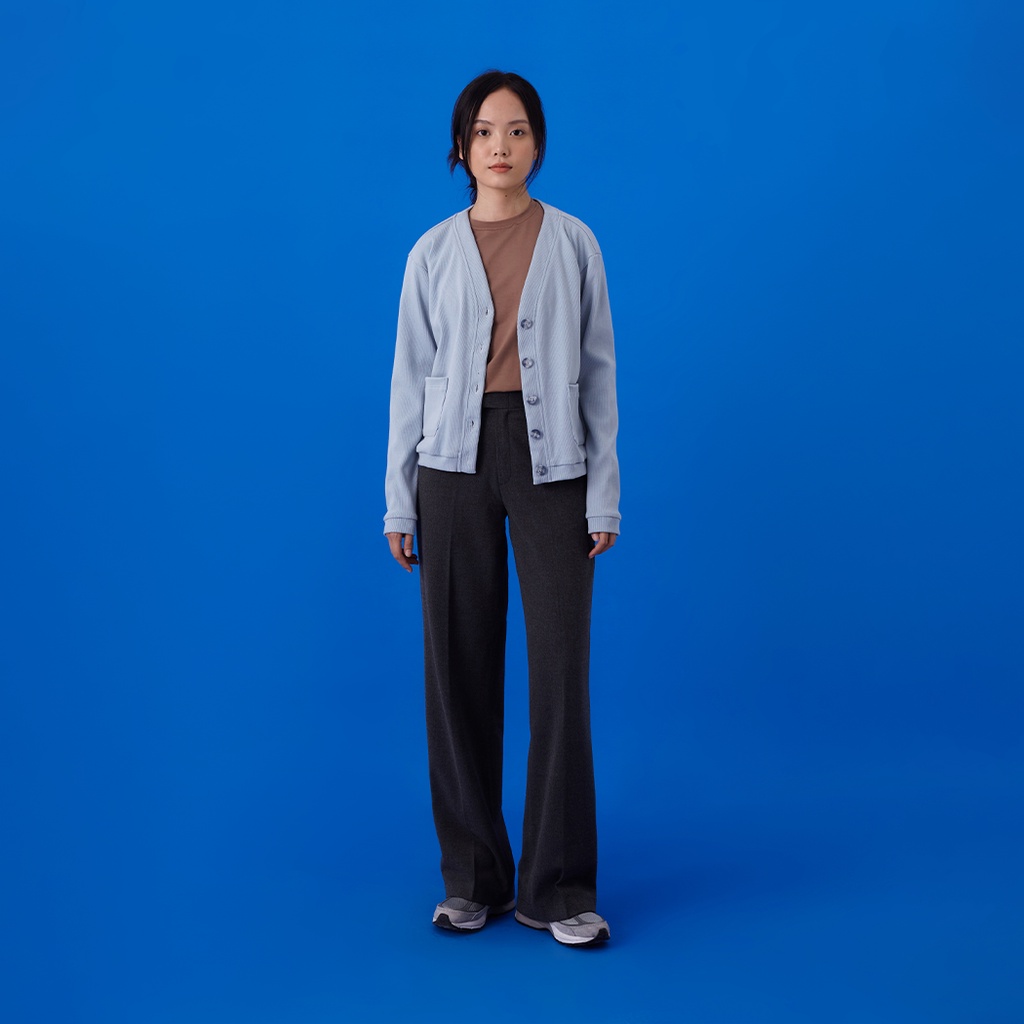 Andabove - Áo khoác Cardigan nữ cổ V có túi - V-neck Cardigan - Màu Xanh/Xám/Nâu/Babyblue | BigBuy360 - bigbuy360.vn