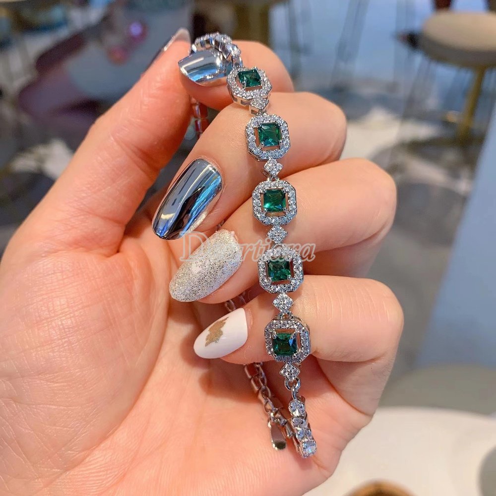 Vòng Tay Công Chúa Tourmaline Mặt Vuông Đính Đá Giả Kim Cương Thời Trang Cho Nữ