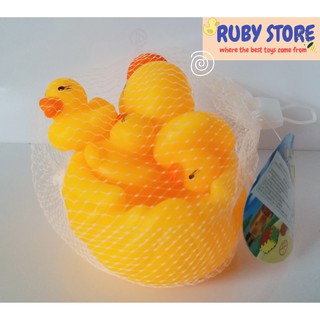 VỊT MẸ CHỞ 3 VỊT CON VÀ PHAO BƠI (Thú Chít)