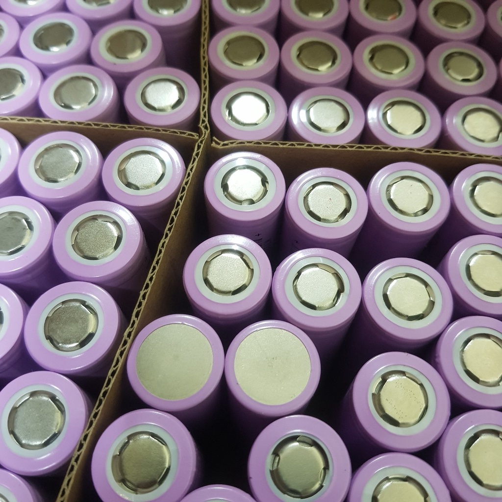 Pin 18650 2000mah 10C dòng xả 10A dùng làm pin dự phòng, đóng pin máy khoan,pin xe điện mới chất lượng cao