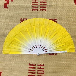 Quạt lụa múa biểu diễn nan nhựa màu vàng