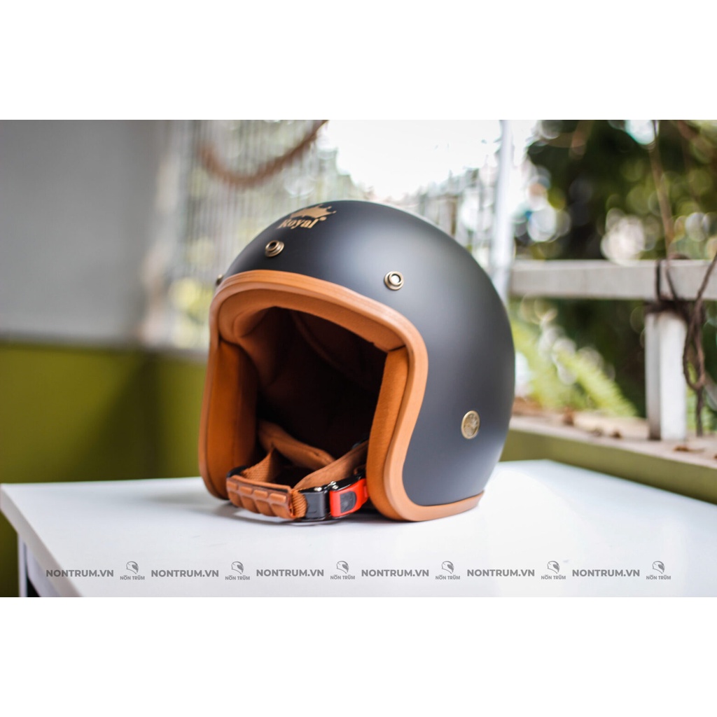 Nón bảo hiểm 3/4 ROYAL M20B đen nhám trơn