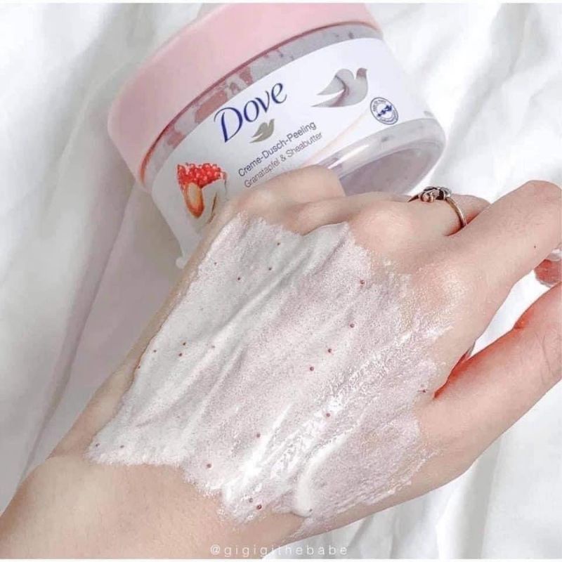 Dove Tẩy tế bào chết chiết xuất lự và hạnh nhân Mỹ làm sạch và mịn da giúp da trắng khoẻ 225g