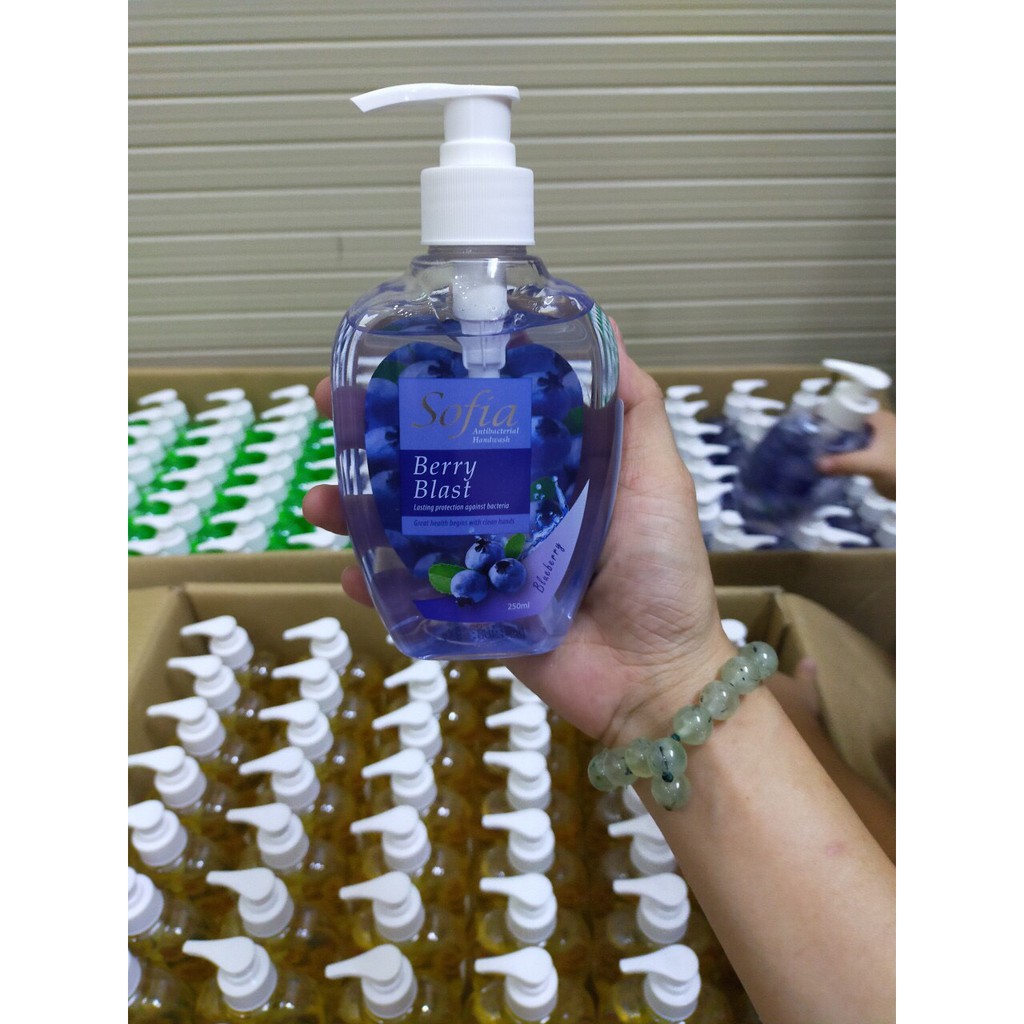 Nước Rửa Tay Sofia 250ml Diệt Khuẩn Chống Khô Tay | BigBuy360 - bigbuy360.vn