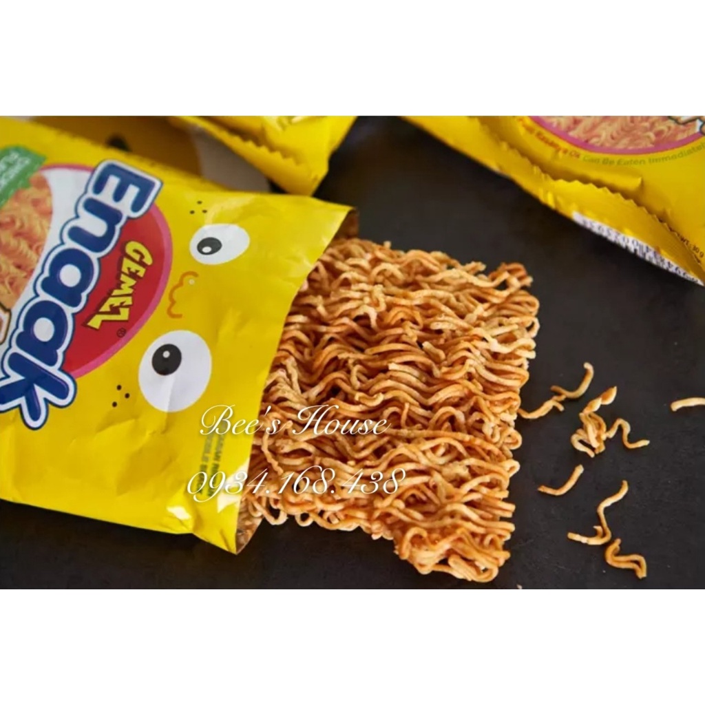 Snack mì gà Enaak Indonesia