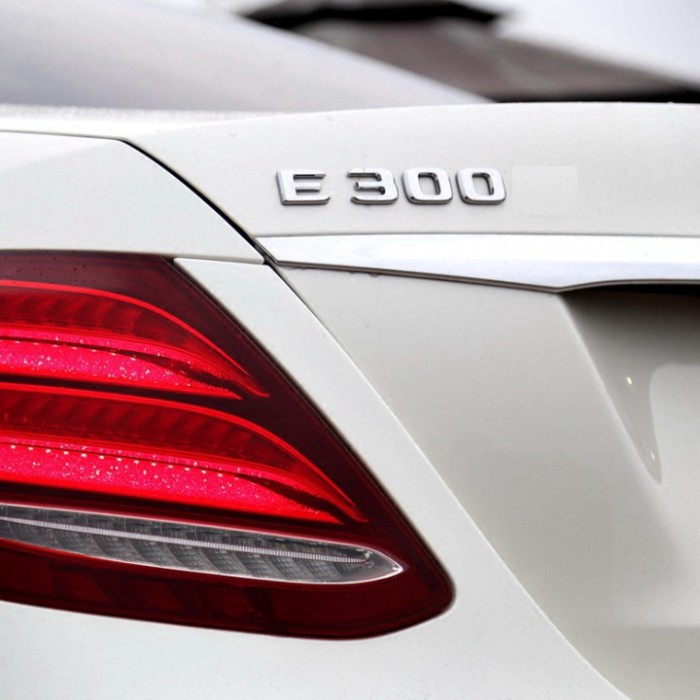 Sản Phẩm Decal tem chữ E300, E200 dán đuôi xe ô tô .