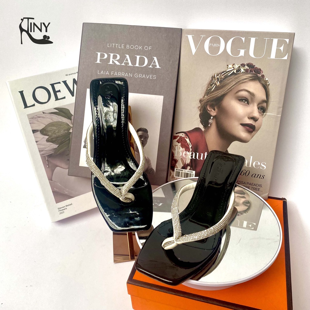 Guốc Nữ Mũi Vuông Da Mềm Cao Cấp, Quai Dây Xỏ Ngón Đính Xoàn Sang Chảnh, Gót Bọc 4 Phân Chính Hãng - TiNy Shoes