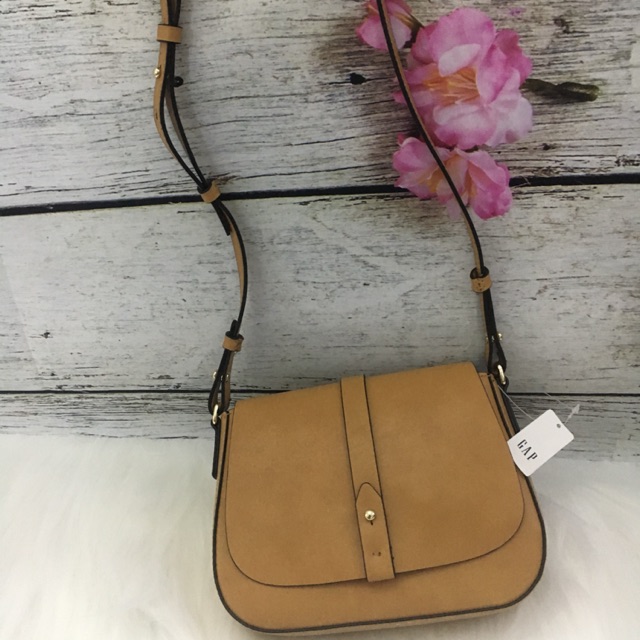 🌼Túi đeo chéo GAP
