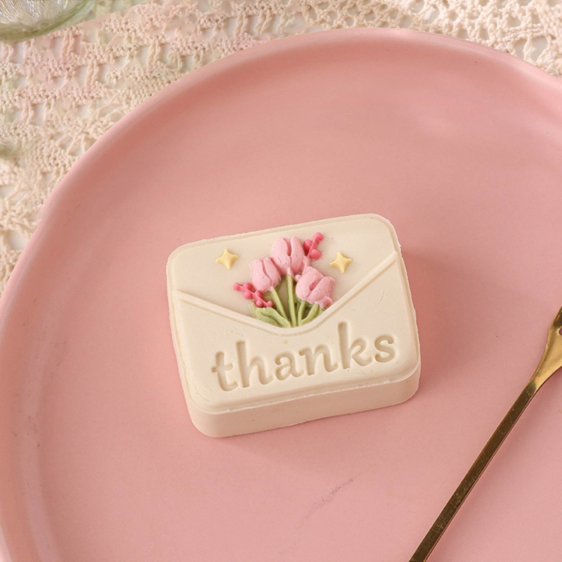 QQ Khuôn Làm Bánh Trung Thu Bằng Nhựa Tiện Dụng