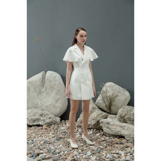 COCOSIN - Đầm Vest Trắng Đính Nút