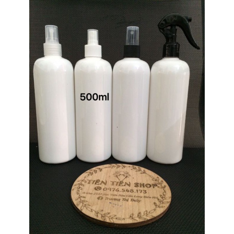 Chai nhựa trắng đục vai tròn cao 500ml đầu xịt phun sương