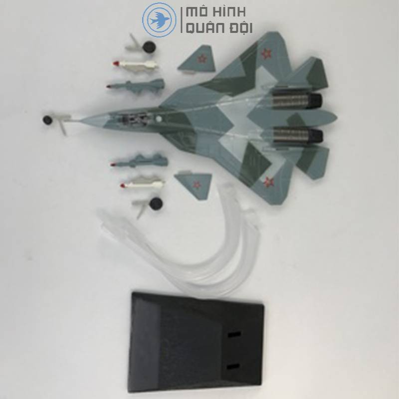 Mô hình máy bay Su-57 CỜ KQVN Nhựa ABS Dài 30cm