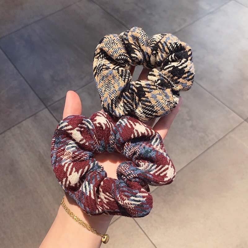 🦉Chun cột tóc Scrunchies vải dạ kẻ