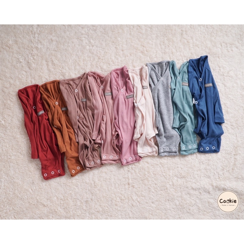 Body dài tay vạt chéo