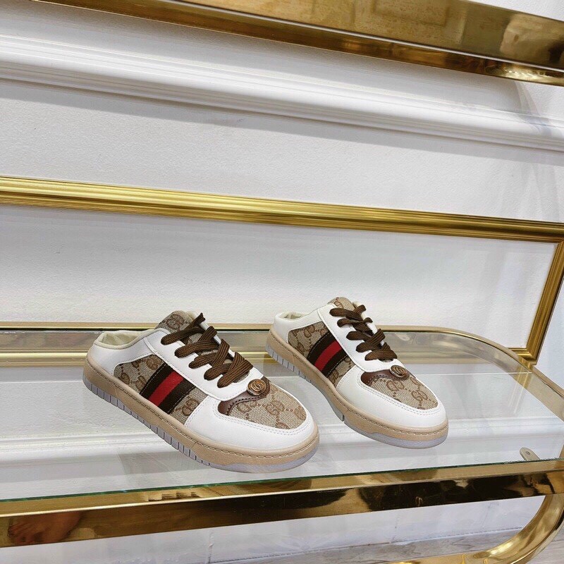 GIÀY SỤC THỂ THAO NÂU GD MẪU MỚI SIÊU HOT