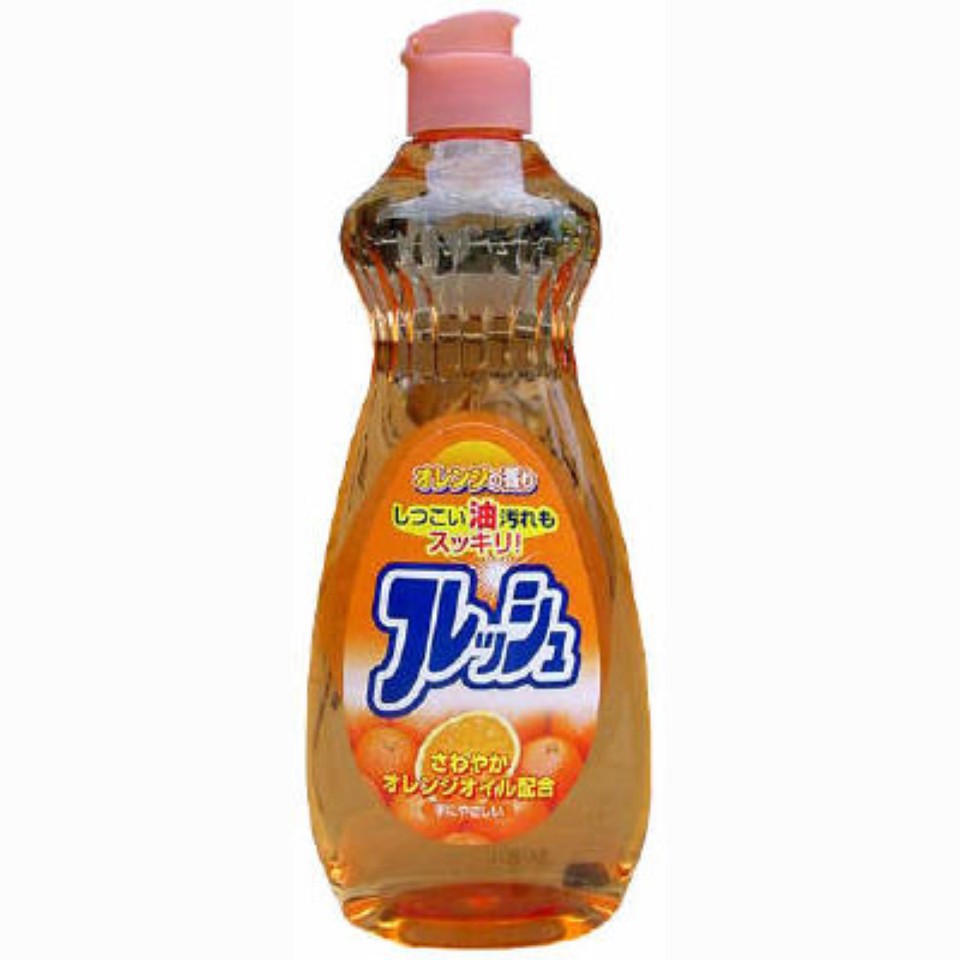 Chai nước rửa bát chén hương cam 600ml Rocket (Hàng nội địa Nhật)